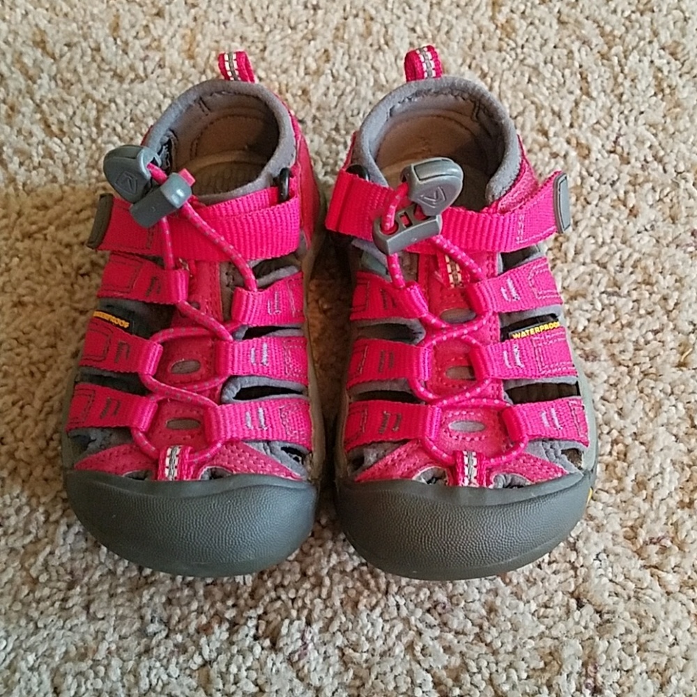 PINK Keens